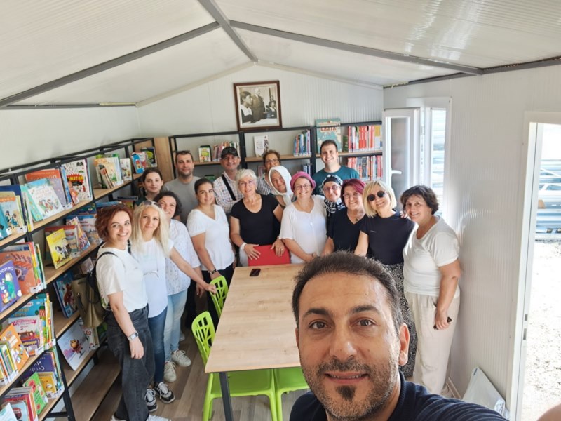 Samandağ'a konteyner kütüphane