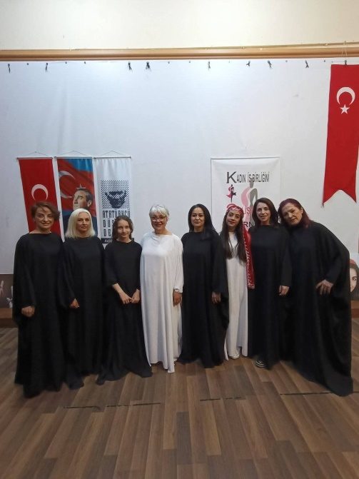 “BANA ELLERİNİ VER” ÜÇÜNCÜ KEZ SAHNELENİYOR
